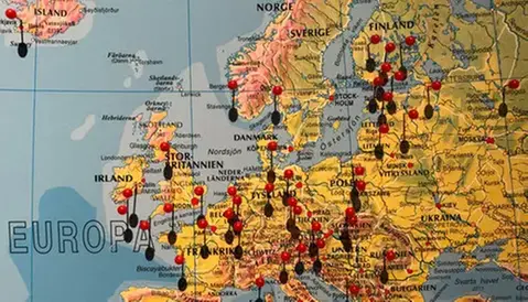 Karta med pins över större delen av Europa.